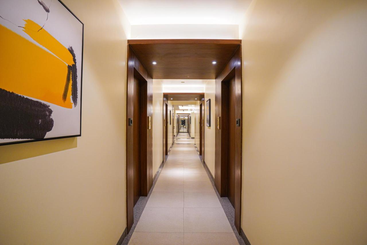 Hotel El Magnifico Surat Esterno foto